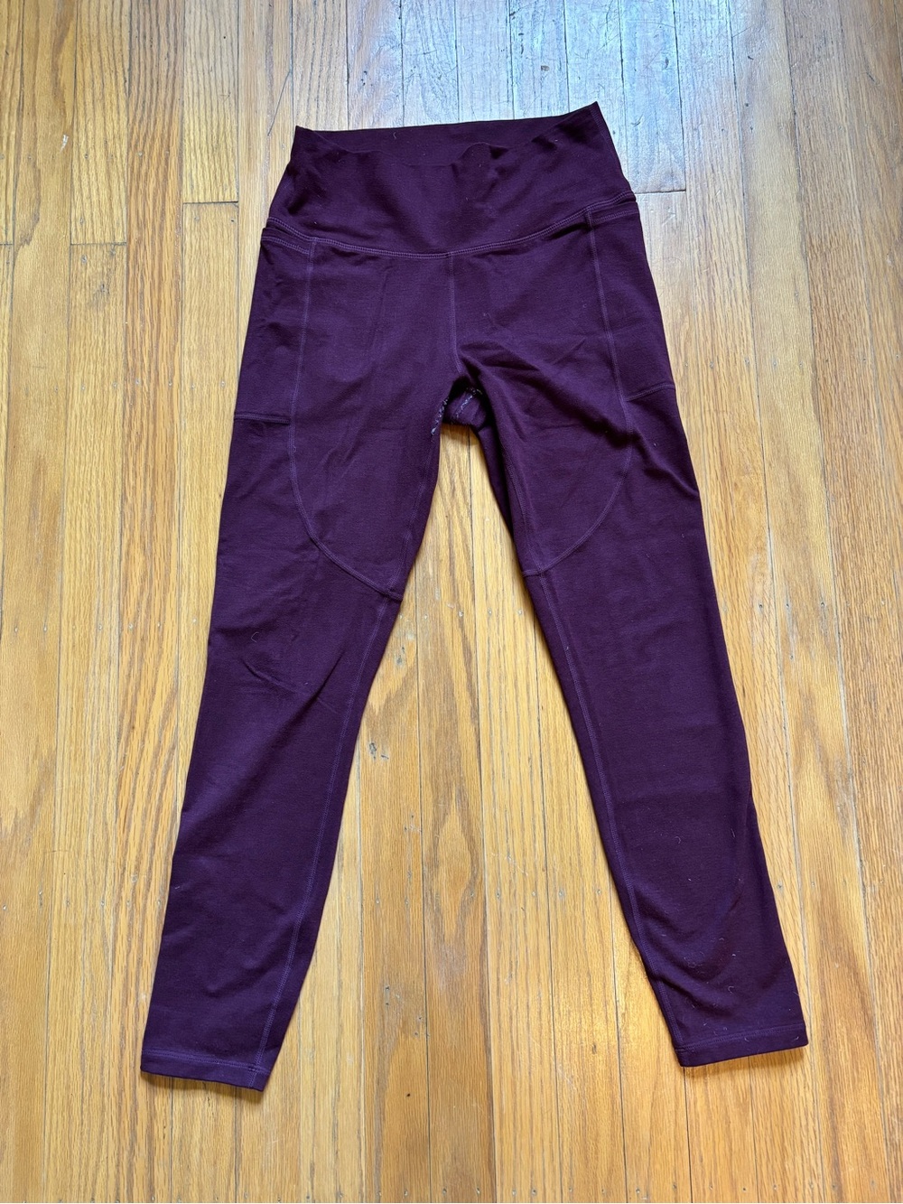 Vuori Elevation leggings small burgundy